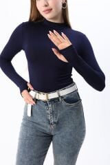Kadın Beyaz Yarım Boğazlı Yarım Balıkçı Yaka Parmak Detaylı Penye Body Bluz Lacivert - L