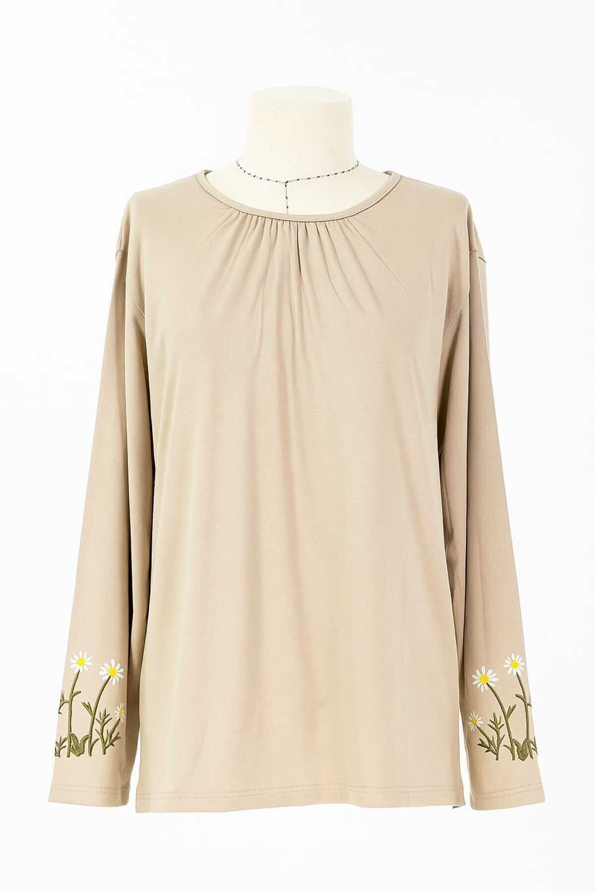 Kadın Likralı Orta Yaş Ve Üzeri Dört Mevsim Füme Anne Penye Bluz Yeni Sezon Kolu İşlemeli Bej - L