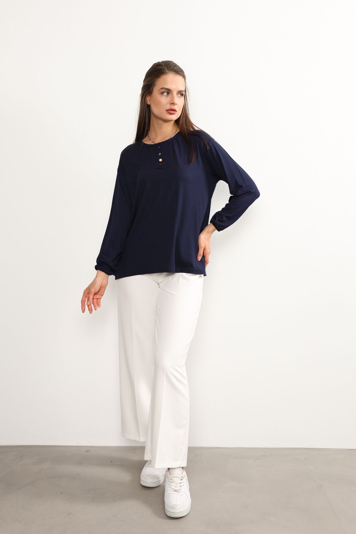 Kadın Likralı Orta Yaş Ve Üzeri Dört Mevsim Yeşil Anne Penye Bluz Düğme Desenli Lastikli Kol Lacivert - 5XL