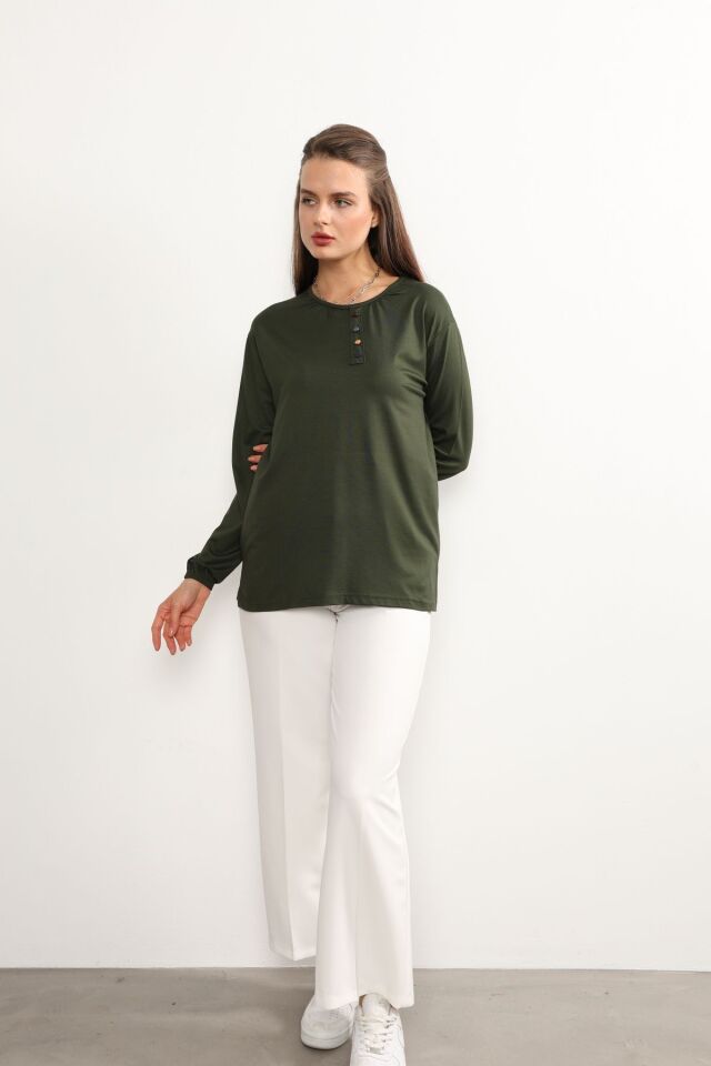 Kadın Likralı Orta Yaş Ve Üzeri Dört Mevsim Yeşil Anne Penye Bluz Düğme Desenli Lastikli Kol Haki - M