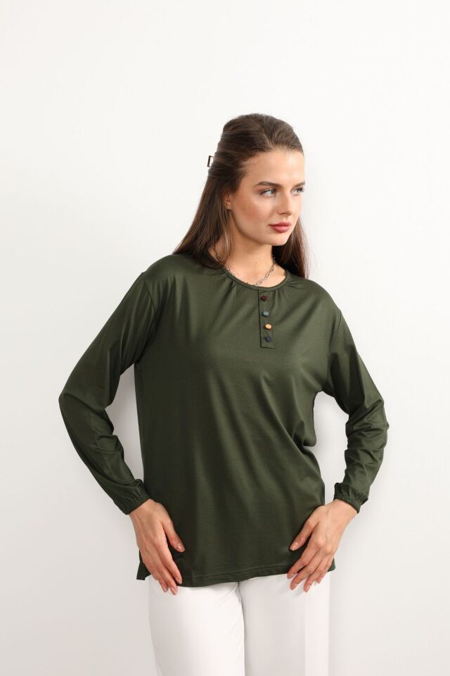 Kadın Likralı Orta Yaş Ve Üzeri Dört Mevsim Yeşil Anne Penye Bluz Düğme Desenli Lastikli Kol Haki - M