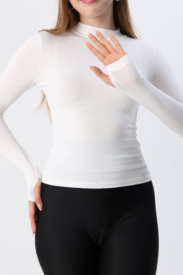 Kadın Beyaz Yarım Boğazlı Yarım Balıkçı Yaka Parmak Detaylı Penye Body Bluz Beyaz - S