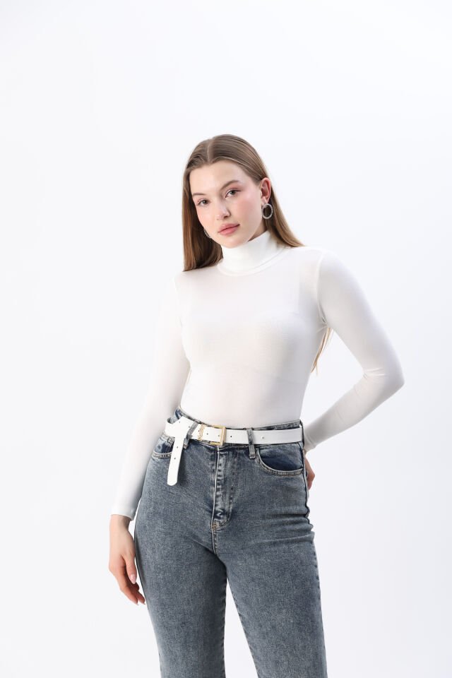 Kadın Beyaz Yeni Sezon Tam Boğazlı Balıkçı Yaka Penye Body Bluz