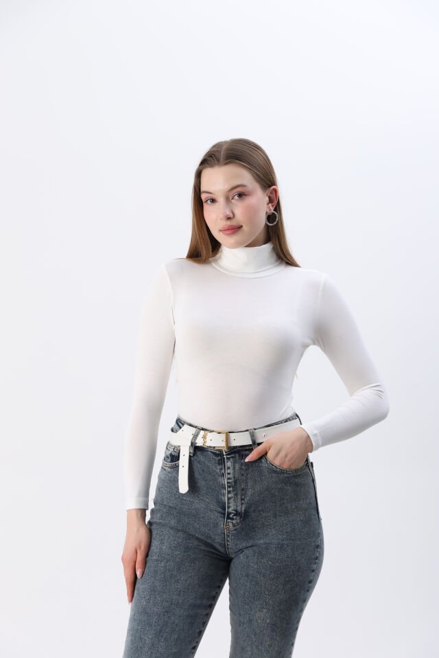Kadın Beyaz Yeni Sezon Tam Boğazlı Balıkçı Yaka Penye Body Bluz