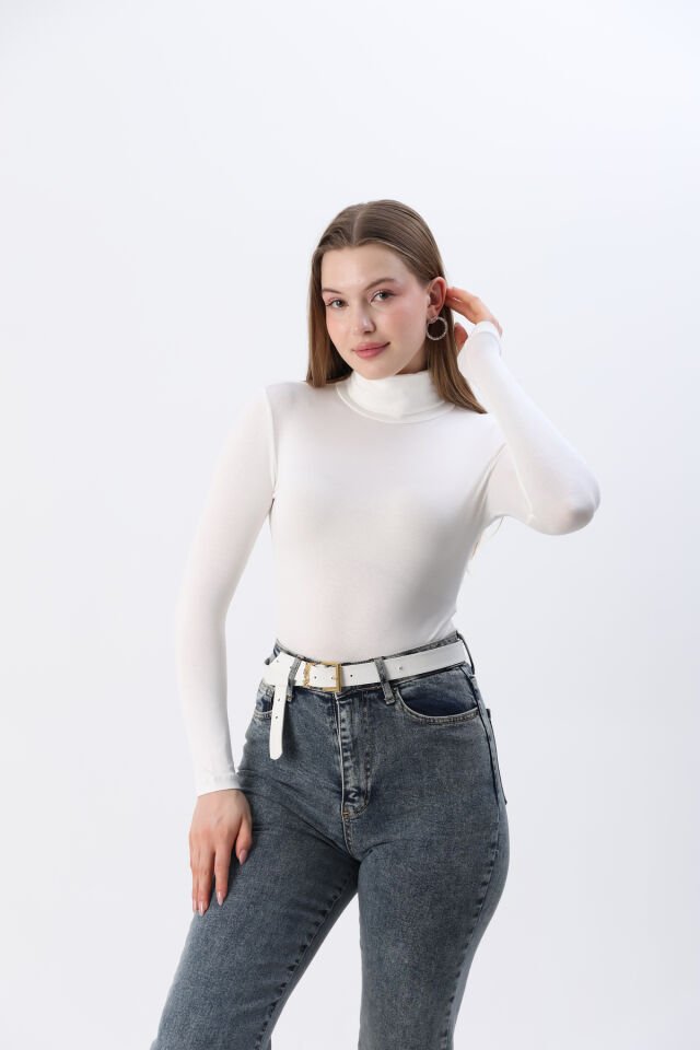 Kadın Beyaz Yeni Sezon Tam Boğazlı Balıkçı Yaka Penye Body Bluz